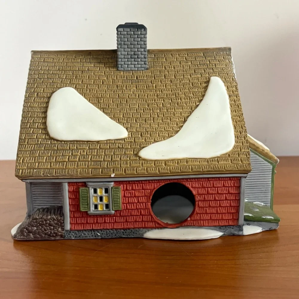 Dept 56 New England Village Shingle Creek House 5946-3‎ Porcelain Christmas 1990